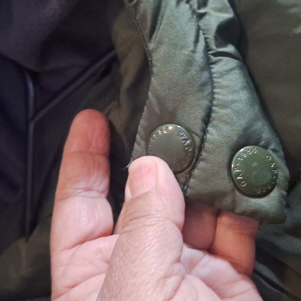 GAP Olive Puffer Jacket - Picture 5 of 8